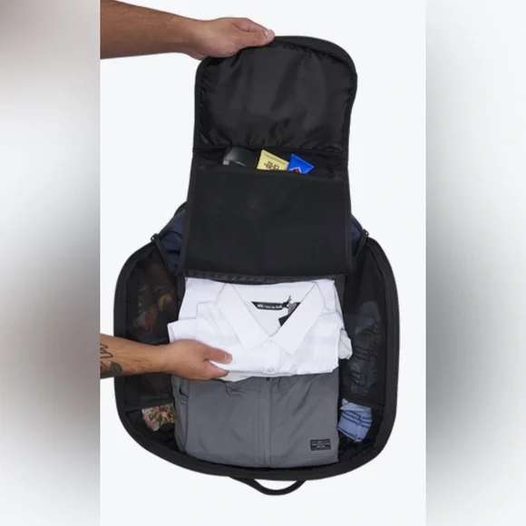OGIO PACE PRO LE MAX TRAVEL DUFFEL PACK STAR TRAILS BLUE BLACK RARE NEW